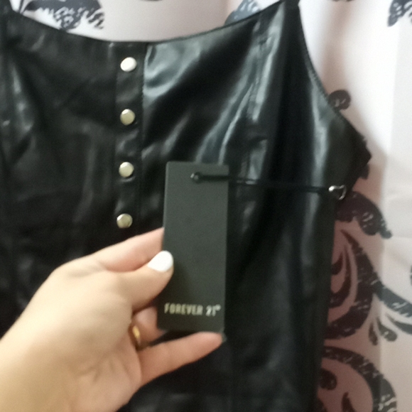 Forever21  Black dress - Picture 2 of 2